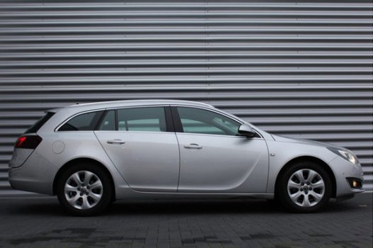 Opel Insignia Sports Tourer - 2.0 CDTI 131PK COSMO AUTOMAAT / NAVI / LEDER / XENON / CLIMA / LED / A - 1