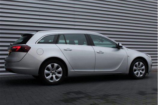 Opel Insignia Sports Tourer - 2.0 CDTI 131PK COSMO AUTOMAAT / NAVI / LEDER / XENON / CLIMA / LED / A - 1