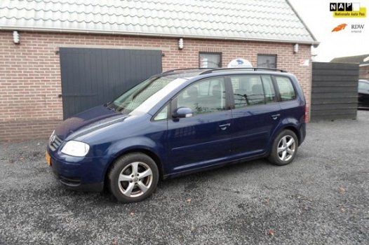 Volkswagen Touran - 1.6-16V FSI Athene - 1