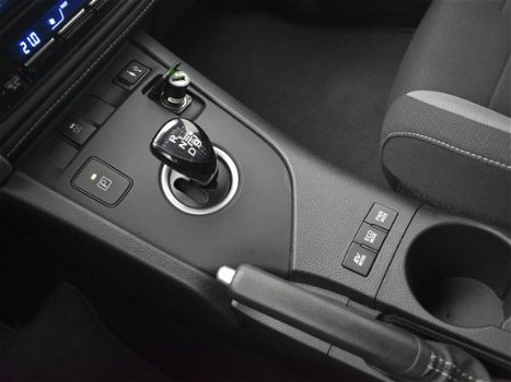 Toyota Auris - 1.8 Hybrid Aspiration | Navigatie | Cruise & Climate | - 1