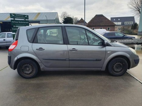 Renault Scénic - 1.6 16V Dynamique Comfort - 1