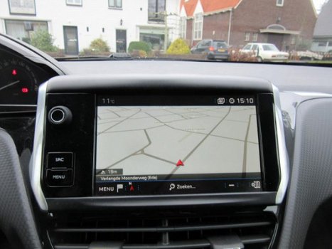 Peugeot 208 - 1.2 PureTech Allure 5-deurs Navigatie - 1