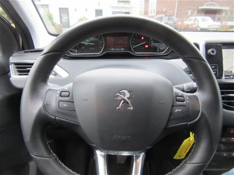 Peugeot 208 - 1.2 PureTech Allure 5-deurs Navigatie - 1