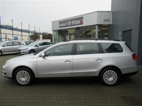 Volkswagen Passat Variant - 2.0 FSI Comfortline / Clima / Cruise / Pdc / Afn. Trekhaak - 1