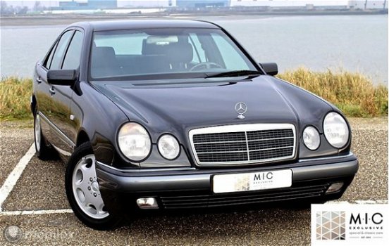 Mercedes-Benz E-klasse - E320 Elegance Automaat | 06-1996 | 66.217 km | Inruil welkom - 1
