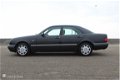 Mercedes-Benz E-klasse - E320 Elegance Automaat | 06-1996 | 66.217 km | Inruil welkom - 1 - Thumbnail