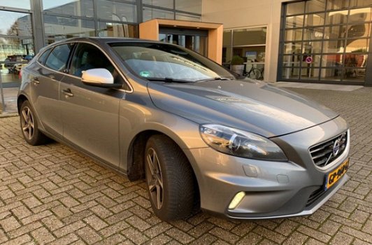 Volvo V40 - 2.0 D2 R-Design Business *1/2LEDER+NAVI+PDC+ECC+CRUISE - 1