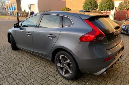 Volvo V40 - 2.0 D2 R-Design Business *1/2LEDER+NAVI+PDC+ECC+CRUISE - 1