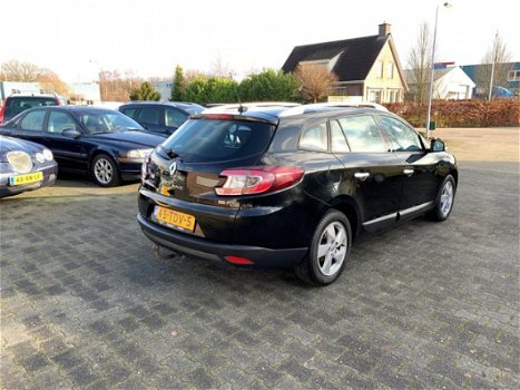 Renault Mégane Estate - 1.5 dCi Dynamique / 1-te eigenaar/Dealer onderhouden / Nieuwe Apk / - 1