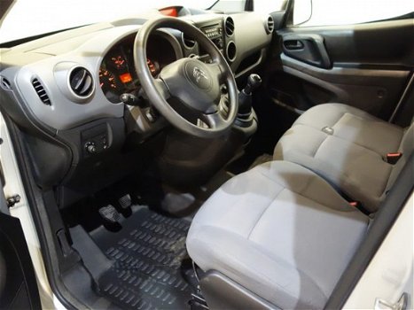 Citroën Berlingo - 1.6 HDI Club / Airco / Cruise Control / 3-Zits / Trekhaak / Imperiaal - 1