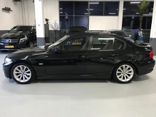 BMW 3-serie - 320i AUT High Executive Sportpakket Facelift Bi-Xenon Led Leer Navigatie Stoelverwarmi