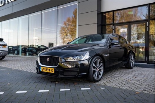 Jaguar XE - 2.0D 163pk E-Performance Automaat Prestige - 1