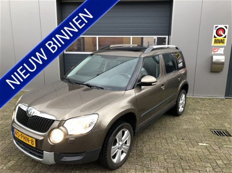 Skoda Yeti - 1.2 TSI Elegance DSG Panoramadak/Navigatie/LM velgen - 1