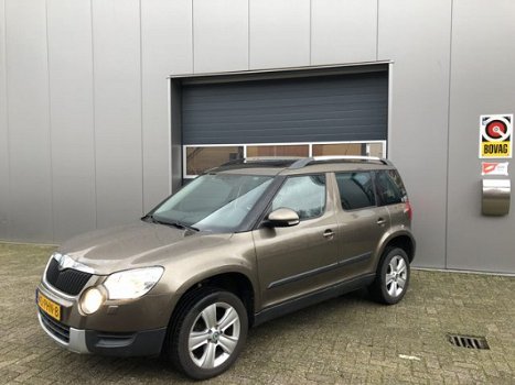 Skoda Yeti - 1.2 TSI Elegance DSG Panoramadak/Navigatie/LM velgen - 1