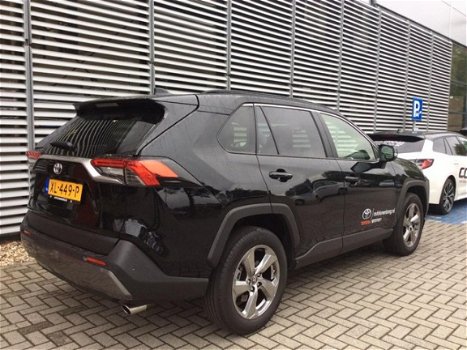 Toyota RAV4 - 2.0 VVT-iE First Edition Automaat DEMO KORTING - 1