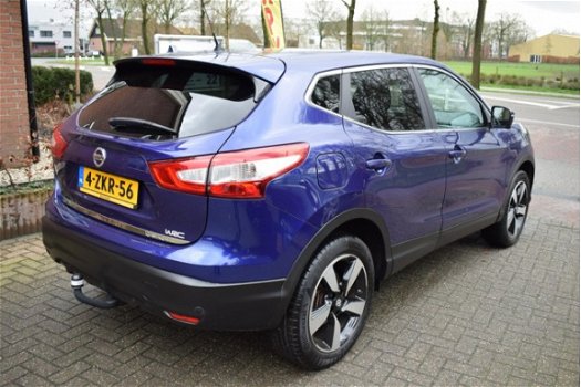 Nissan Qashqai - 1.5 dCi Connect Edition AIRCO/NAVI/PDC/CAMERA/TREKHAAK/6 BAK/BJ 2015 - 1