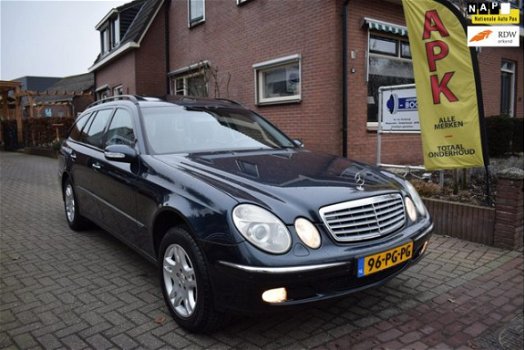 Mercedes-Benz E-klasse Combi - 320 Elegance 4-Matic AUTOMAAT/DAK/LEER/XENON/TREKHAAK/NETTE STAAT - 1