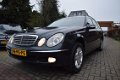 Mercedes-Benz E-klasse Combi - 320 Elegance 4-Matic AUTOMAAT/DAK/LEER/XENON/TREKHAAK/NETTE STAAT - 1 - Thumbnail