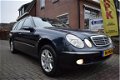 Mercedes-Benz E-klasse Combi - 320 Elegance 4-Matic AUTOMAAT/DAK/LEER/XENON/TREKHAAK/NETTE STAAT - 1 - Thumbnail