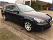 BMW 5-serie Touring - 525d Business - 1 - Thumbnail