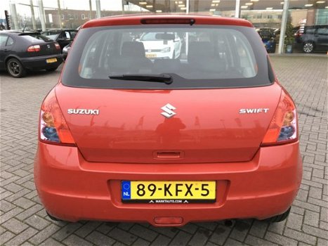 Suzuki Swift - 1.3 Comfort Elektrische ramen Usb en Radio - 1