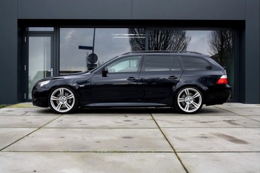 BMW 5-serie Touring - 535D M Sport // 320PK // 20