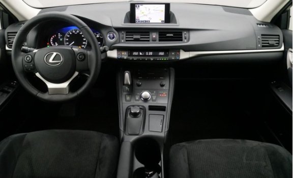 Lexus CT 200h - Hybrid Business Line, Automaat, Navigatie, Xenon - 1