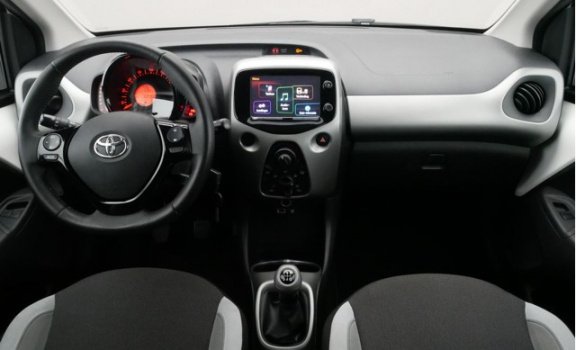 Toyota Aygo - 1.0 VVT-i x-play 5d, Airconditioning - 1