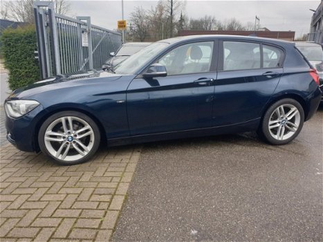 BMW 1-serie - 116i Upgrade Edition 5 Deurs Leder Navi Xenon - 1