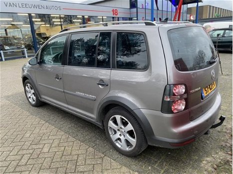 Volkswagen Touran - Cross 1.9 TDI Highline | DSG7 | Navi | Clima | Cruise | Schuif/kanteldak | - 1