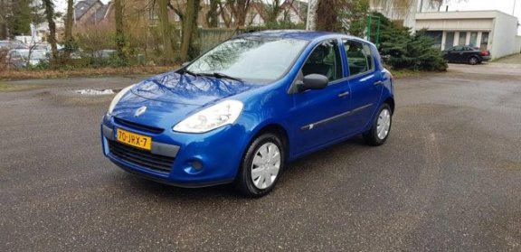 Renault Clio - TCE 100 Special Line - 1