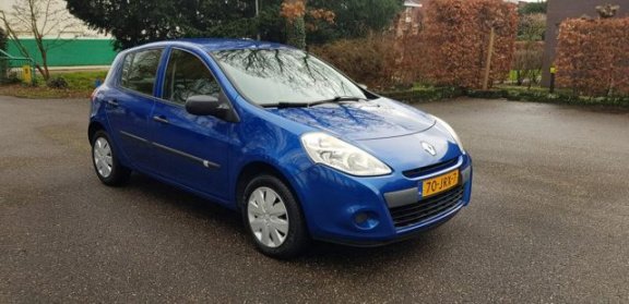 Renault Clio - TCE 100 Special Line - 1