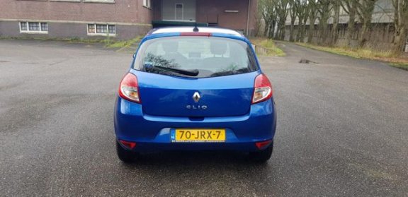 Renault Clio - TCE 100 Special Line - 1