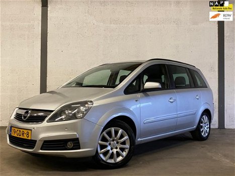 Opel Zafira - 1.8 Temptation Clima, Cruise, Dealer Onderhouden - 1