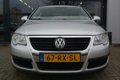 Volkswagen Passat - 1.6 FSI Comfortline + NAVIGATIE + CRUISE + LM VELGEN - 1 - Thumbnail