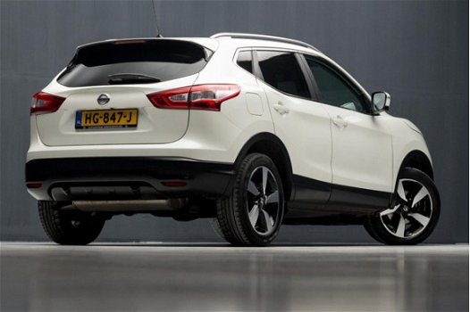 Nissan Qashqai - 1.2 Connect Edition 115pk Sport Automaat (PANO DAK, GROOT NAVI, CAMERAS, KEYLESS, L - 1