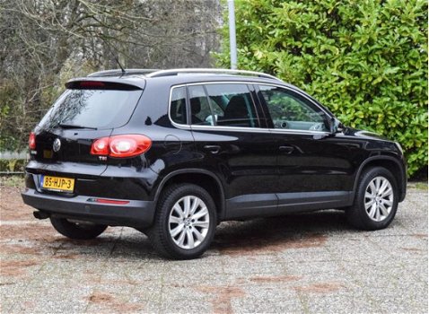 Volkswagen Tiguan - 1.4 TSI Sport&Style / trekhaak / cruise control / privacy glass achter / cruise - 1
