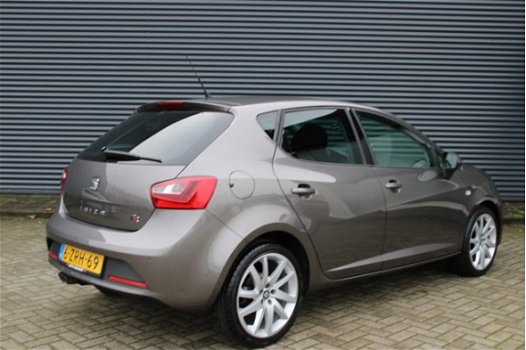 Seat Ibiza - 1.2 TSI FR Dynamic Xenon Navigatie - 1