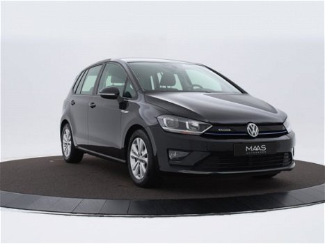 Volkswagen Golf Sportsvan - 1.0 Tsi 115pk Comfortline | Navigatie | Clima | P-Sensoren | Trekhaak | - 1