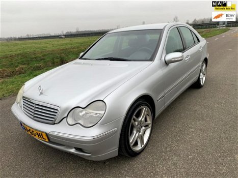 Mercedes-Benz C-klasse - 180 Elegance , mooie auto, inruil mogelijk - 1