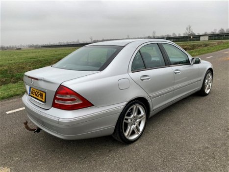 Mercedes-Benz C-klasse - 180 Elegance , mooie auto, inruil mogelijk - 1