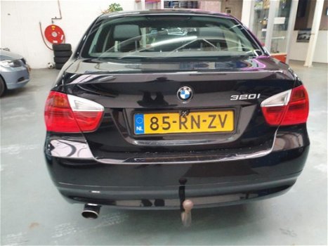 BMW 3-serie - 320i /NAP/NAVI/LEER/APK - 1