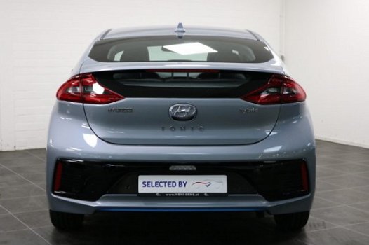 Hyundai IONIQ - 1.6 GDI First Edition [Leder + Xenon + Navigatie] - 1