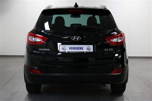 Hyundai ix35 - 2.0i Business Ed. / Navigatie / Leer - 1