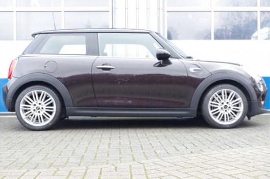 Mini Mini Cooper - 1.5 136PK BUSINESS | NAVI | AIRCO | LED | JCW PACKAGE | 17