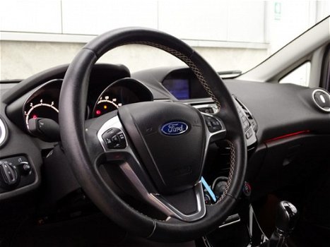 Ford Fiesta - 1.0 EcoBoost Titanium | Navigatie | Climate en Cruise Control | Verwarmde Voorruit - 1
