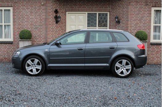 Audi A3 Sportback - 1.6 Ambition /Clima /Cruise /Carkit /Nette auto /NAP - 1