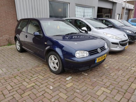 Volkswagen Golf - 1.8-5V Comfortline | 194.707 km | N.A.P - 1