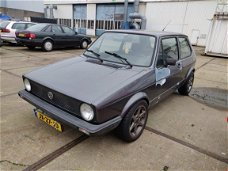 Volkswagen Golf - 1.8 GTI