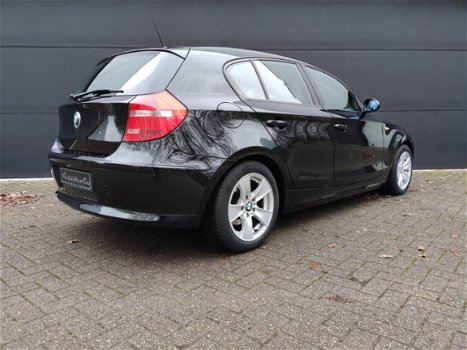 BMW 1-serie - 116i Corporate Business Line Stoelverwarming LMV FACELIFT - 1